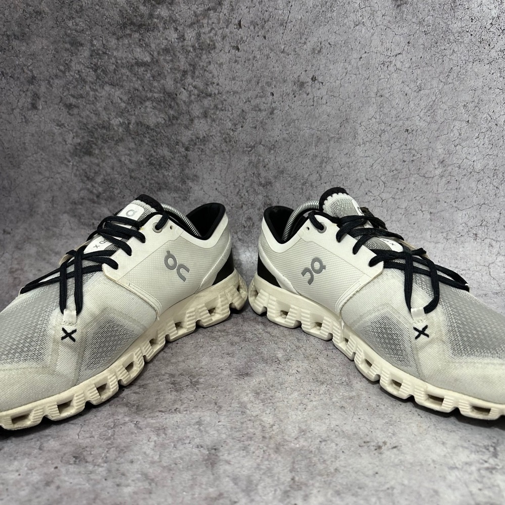 On Cloud X 3 Sneakers Mens Size 10 White Black Running Shoes 60.98706 Low Top - Picture 4 of 10